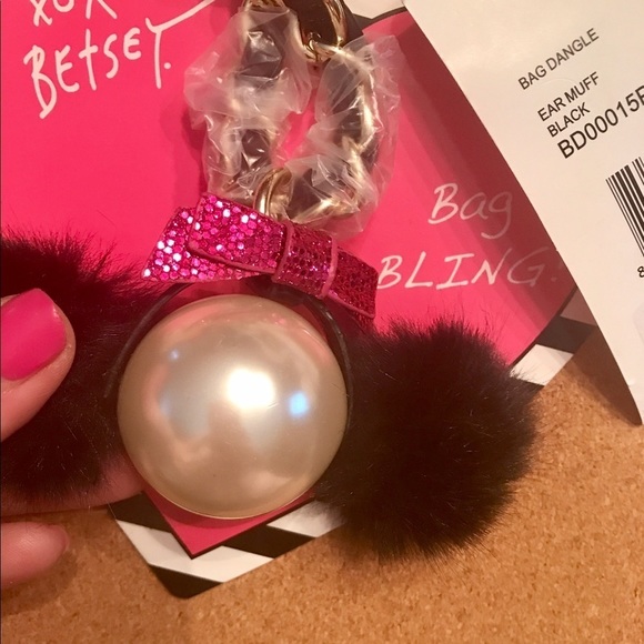 Just reduced...Betsey Johnson ear muff bag bling - Picture 1 of 8
